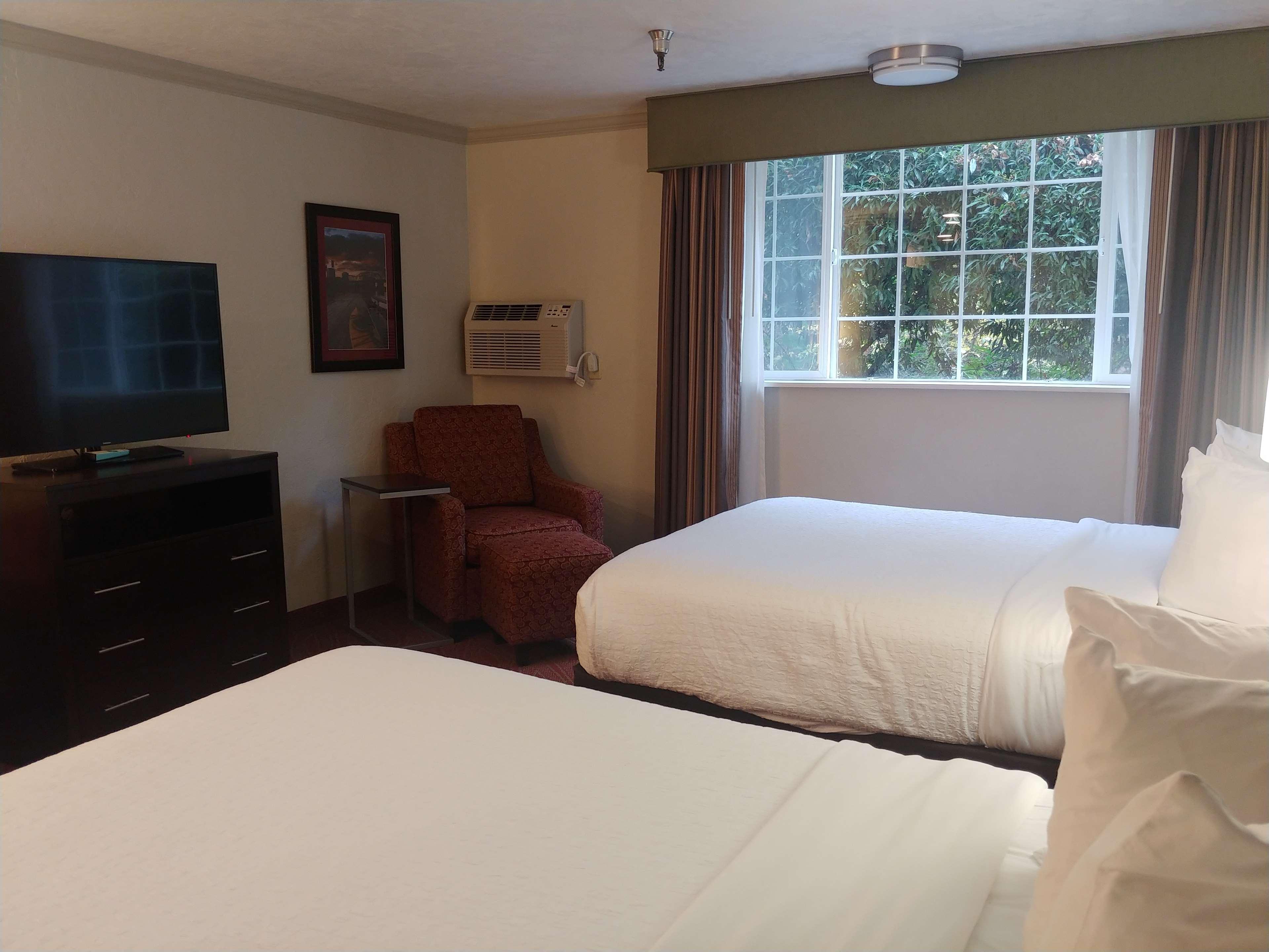 Best Western Plus Parkway Inn Wilsonville Ngoại thất bức ảnh