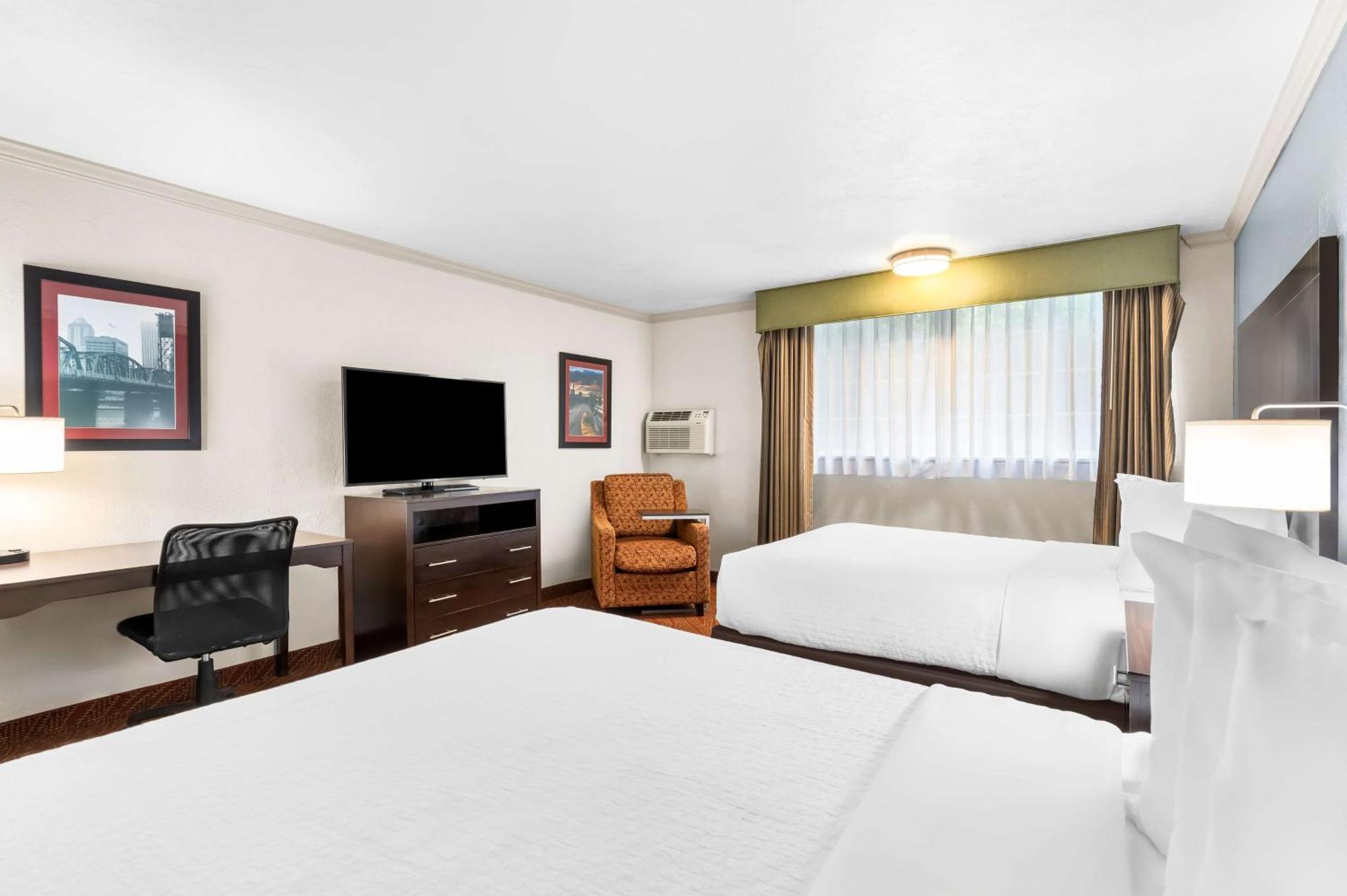 Best Western Plus Parkway Inn Wilsonville Ngoại thất bức ảnh