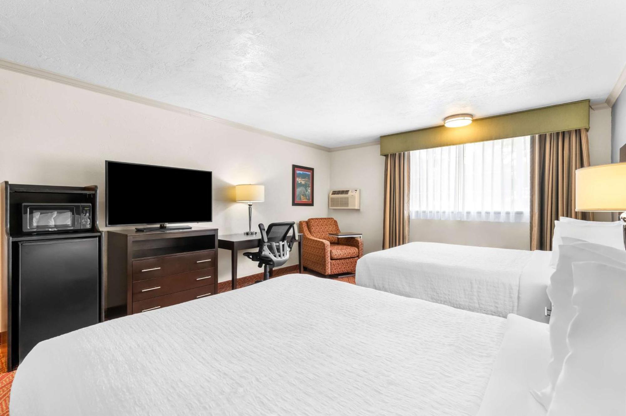 Best Western Plus Parkway Inn Wilsonville Ngoại thất bức ảnh