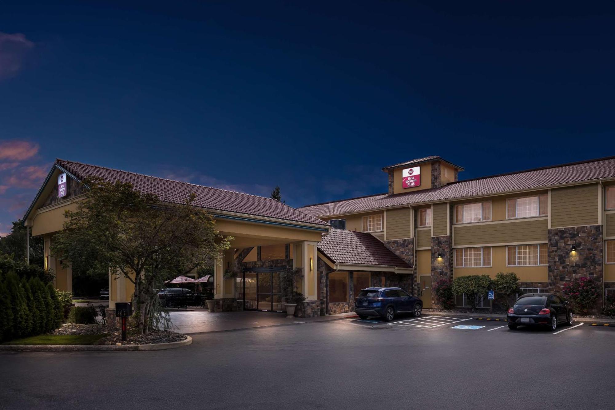 Best Western Plus Parkway Inn Wilsonville Ngoại thất bức ảnh
