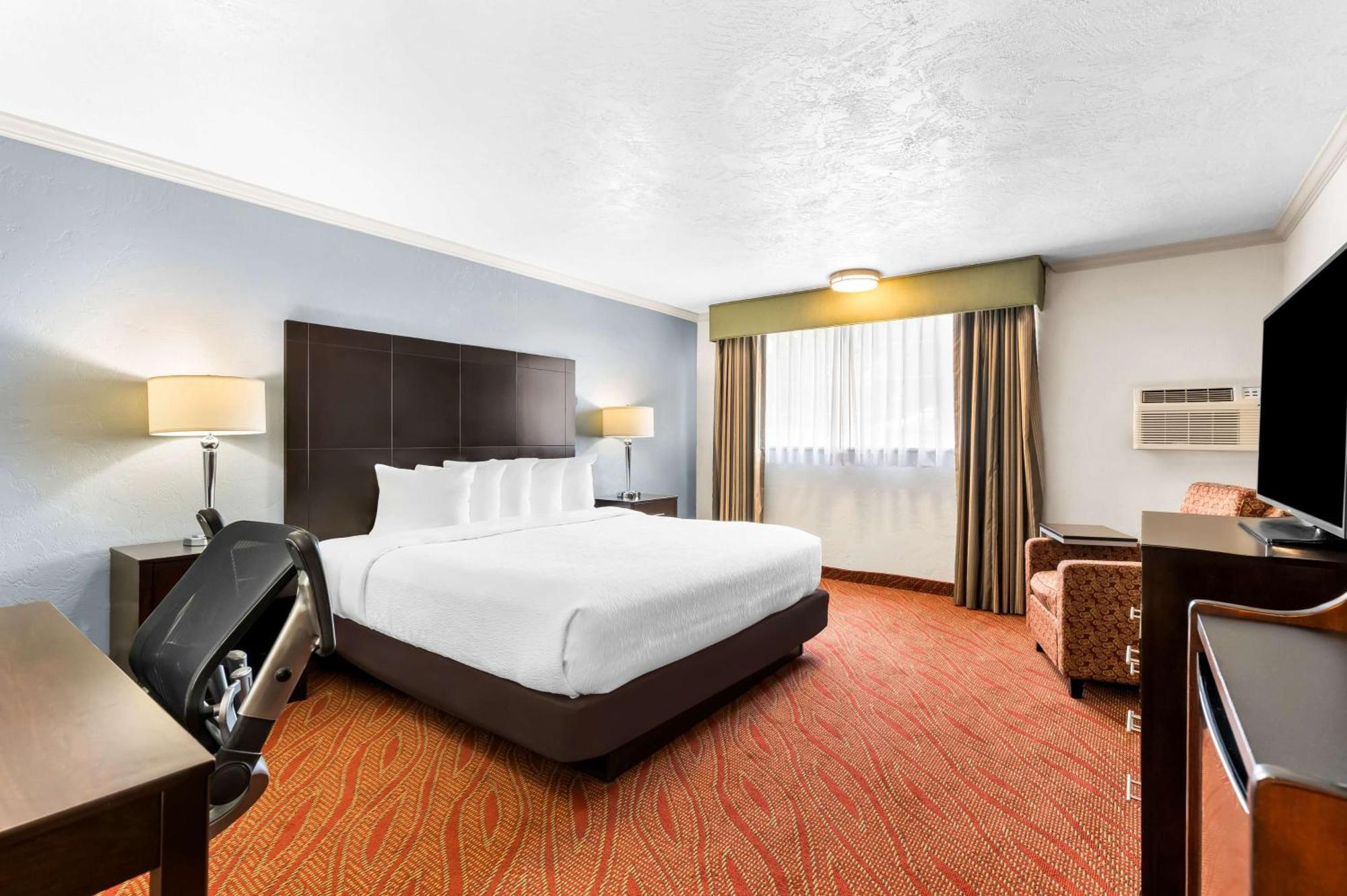 Best Western Plus Parkway Inn Wilsonville Ngoại thất bức ảnh