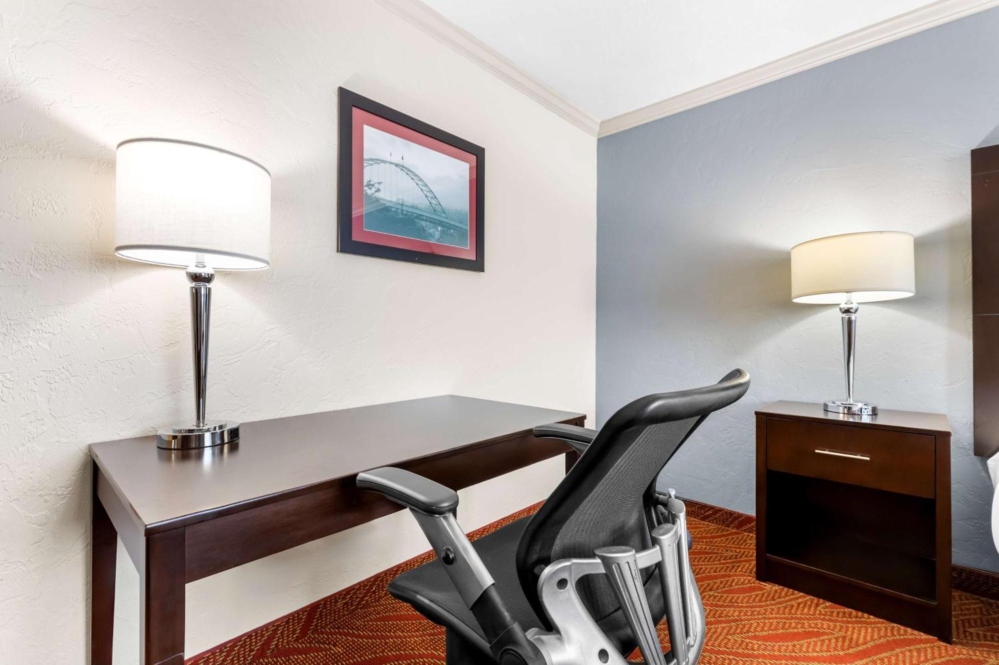 Best Western Plus Parkway Inn Wilsonville Ngoại thất bức ảnh